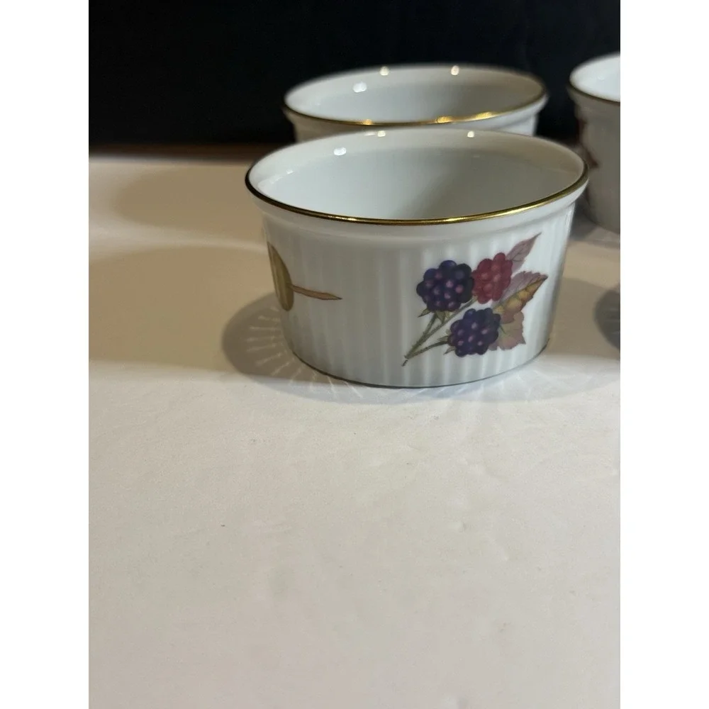 4 Vintage Royal Worcester Evesham Gold Ramekins Porcelain Fruit England 3.5in